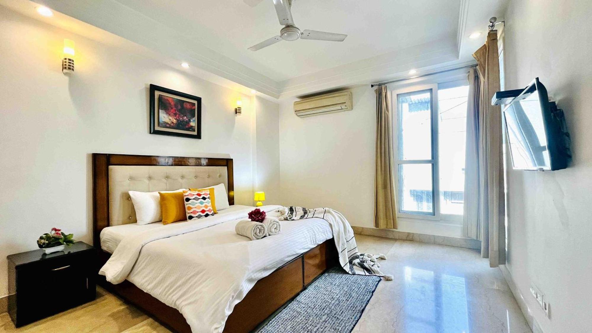 Olive Service Apartments - Greater Kailash New Delhi Buitenkant foto