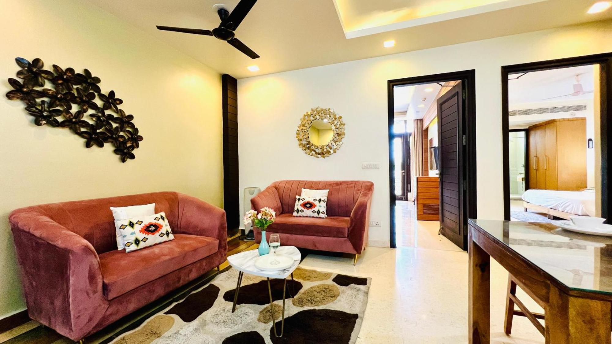 Olive Service Apartments - Greater Kailash New Delhi Buitenkant foto